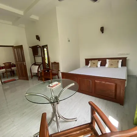 Ferienwohnung Noahs Ark Oceanscape Mirissa Exterior foto